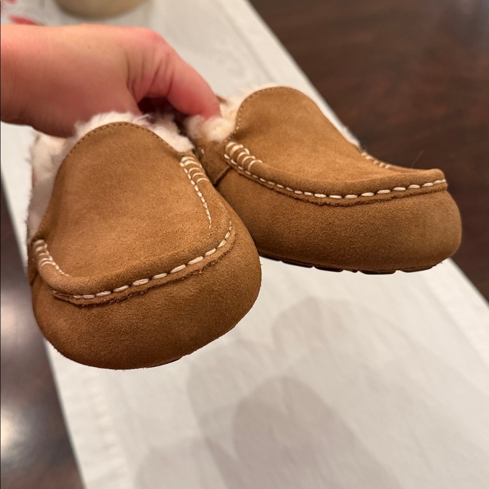 UGG Chestnut Brown Suede Shearling Lined Moccasin Slippers - Picture 6 of 6